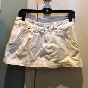White denim skirt